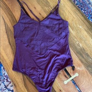 Aritzia bodysuit